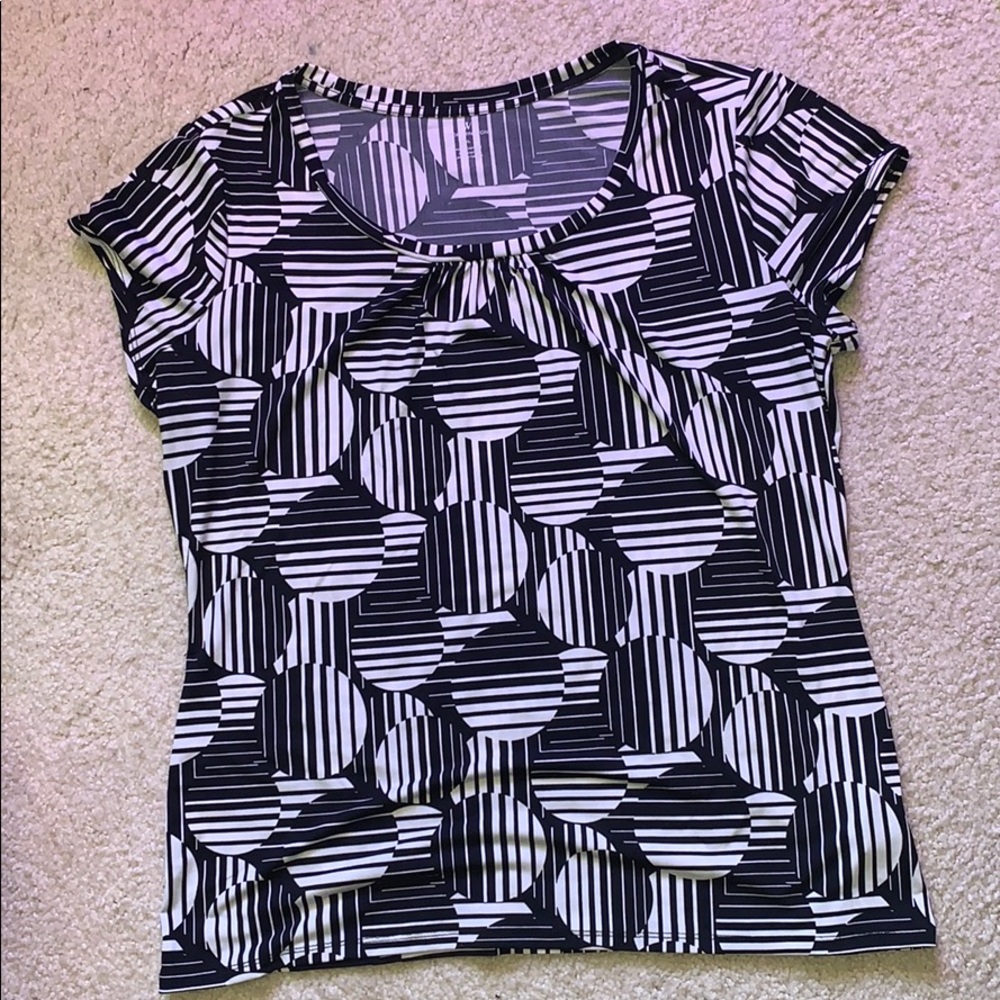 Dress shirt black and white pattern